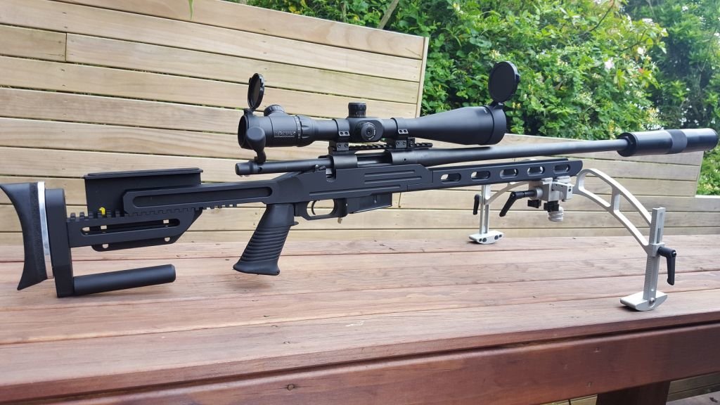 KONUS KONUSPRO F30 8-32x56 Reticolo Mil-Dot su Primo Piano Focale, Preciso, Zoom 8-32x56